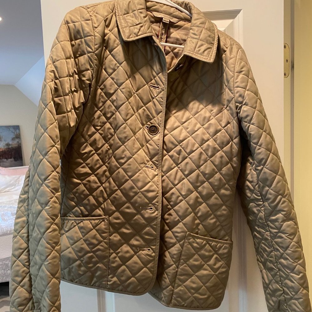 Burberry quilted jacket size medium